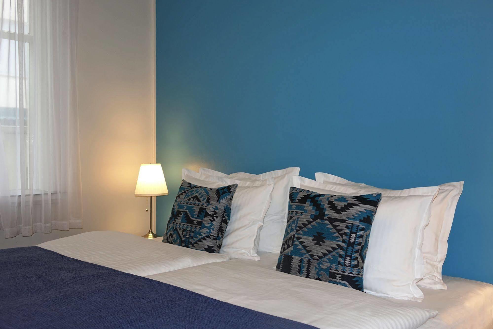 Castle House & Embassy Luxury Apartments Reykjavik Bagian luar foto